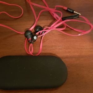 Beats wired headphones